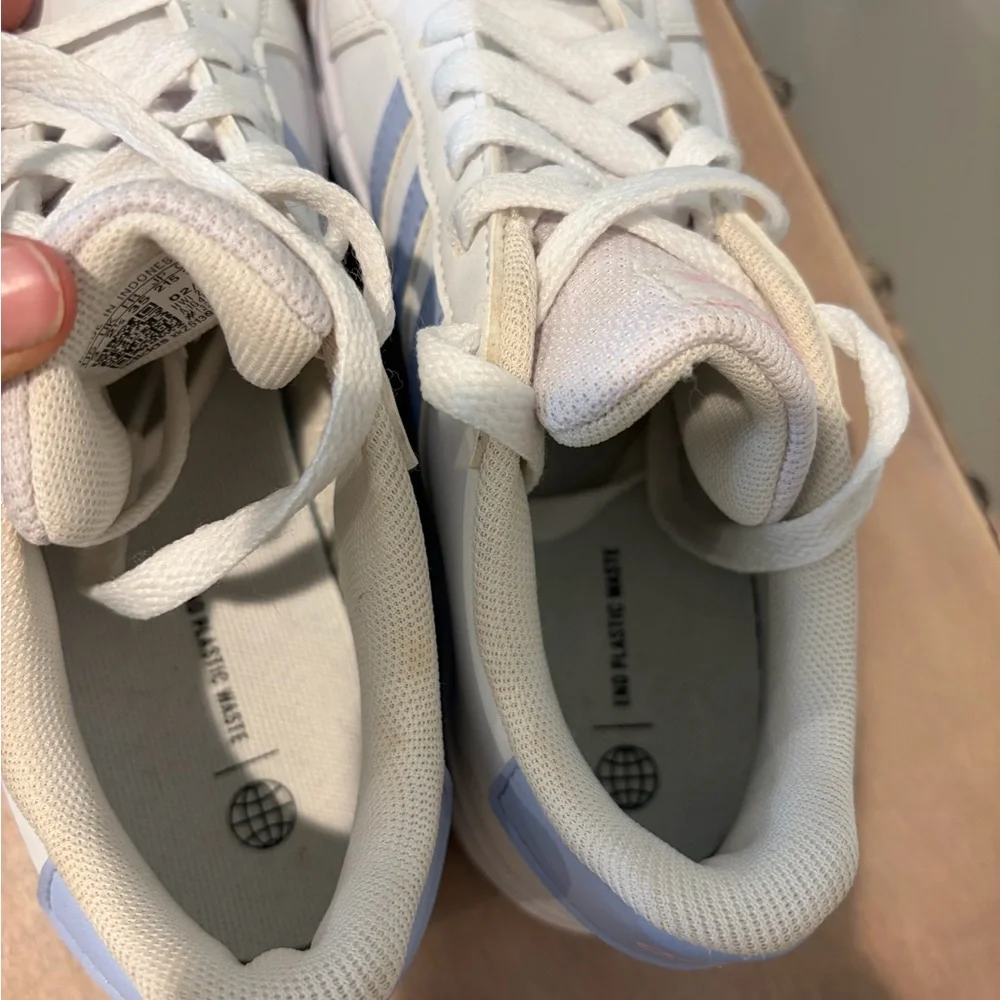 Adidas Youth Grand Court Low Top Sneakers Kids 3Y Casual Shoe White Blue - Picture 3 of 3
